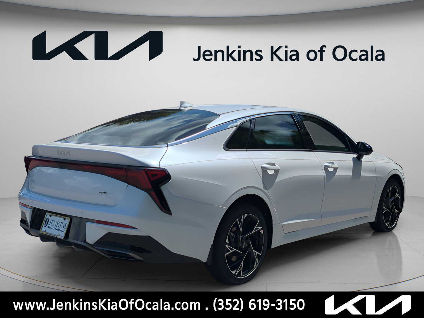 New 2026 Kia K5 GT-Line w/ GT-Line Red Interior Package FWD image 3