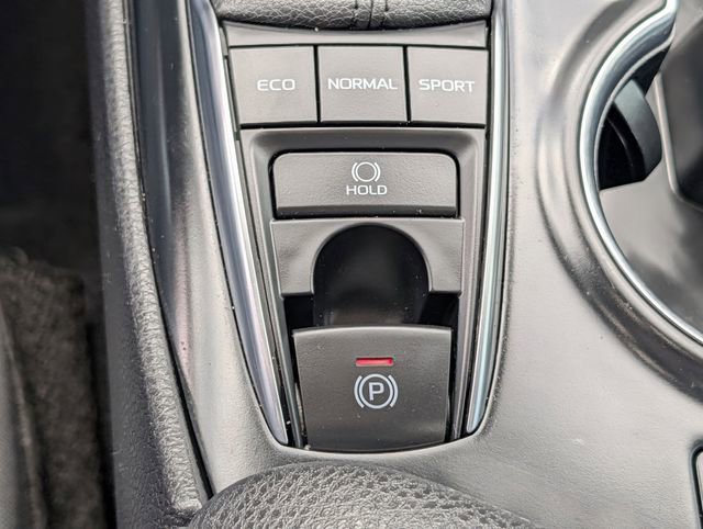 Used 2020 Toyota Camry XSE FWD image 17