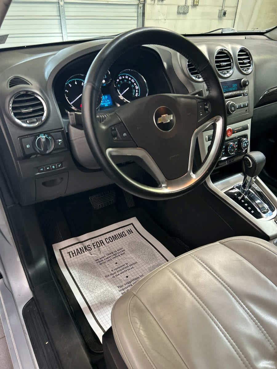 Used 2014 Chevrolet Captiva Sport LTZ FWD image 8