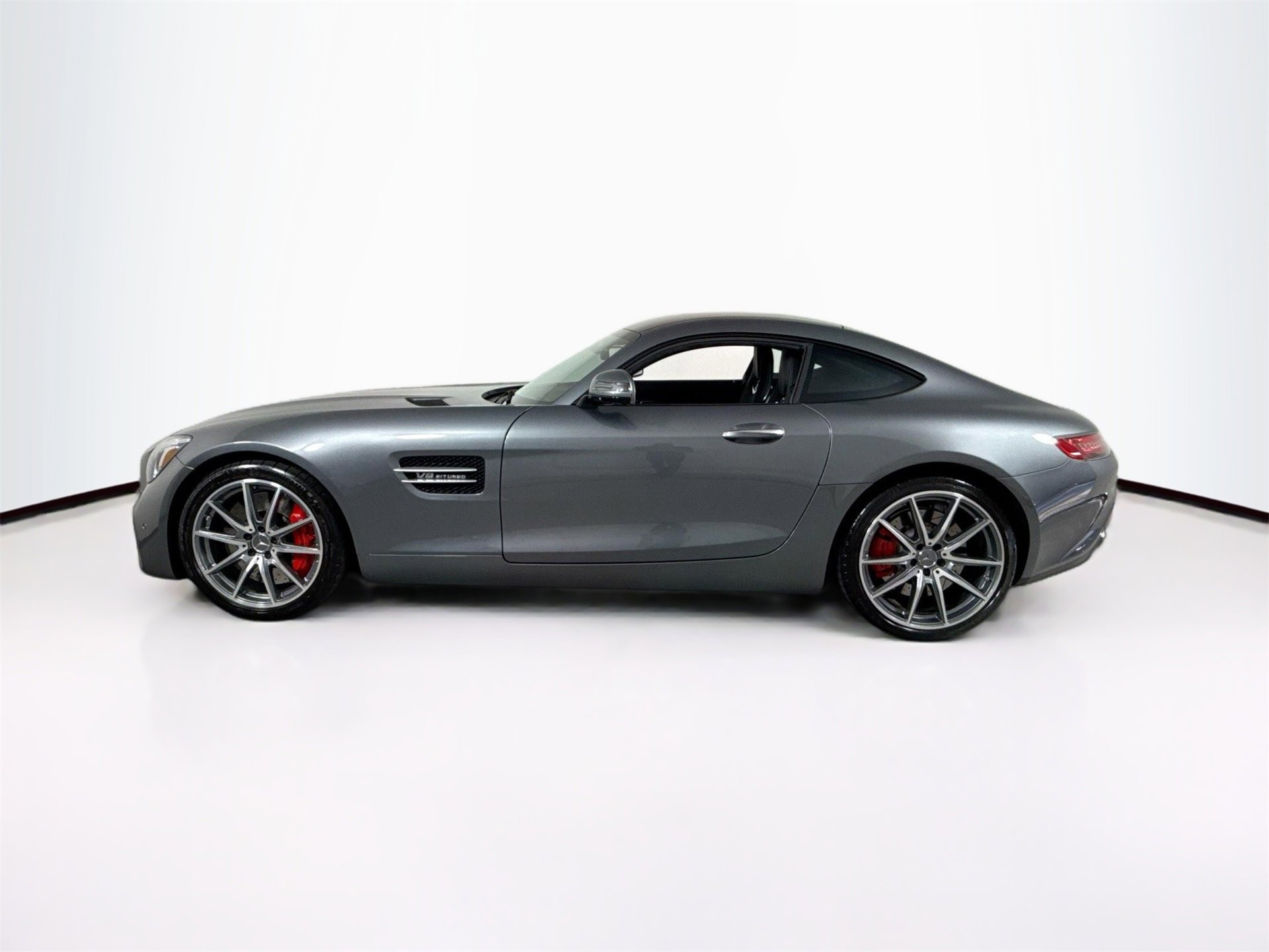 Used 2018 Mercedes-Benz AMG GT S image 4