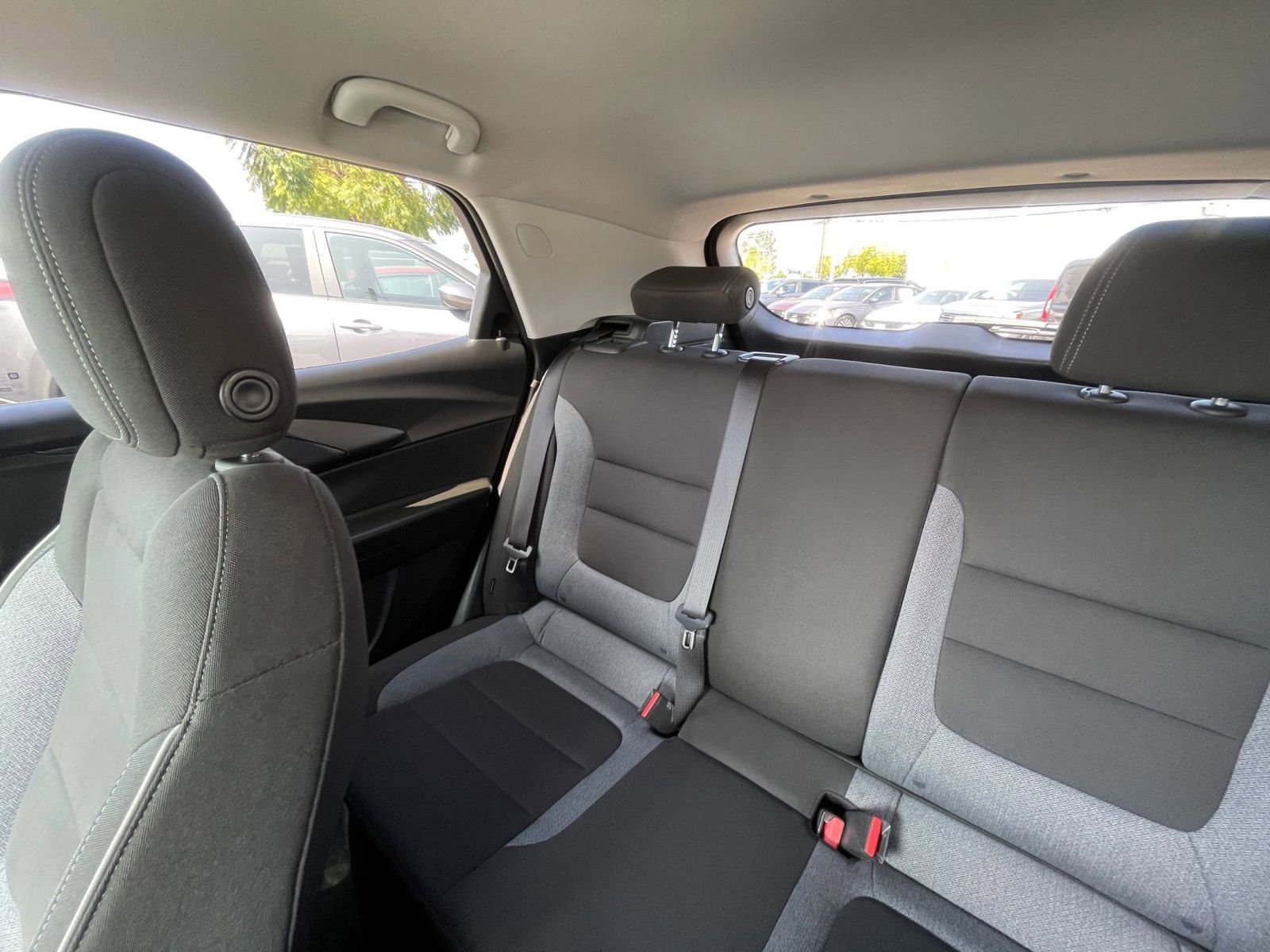 Used 2025 Chevrolet TrailBlazer LT FWD image 40