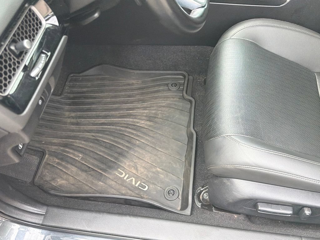 Used 2024 Honda Civic Touring image 14