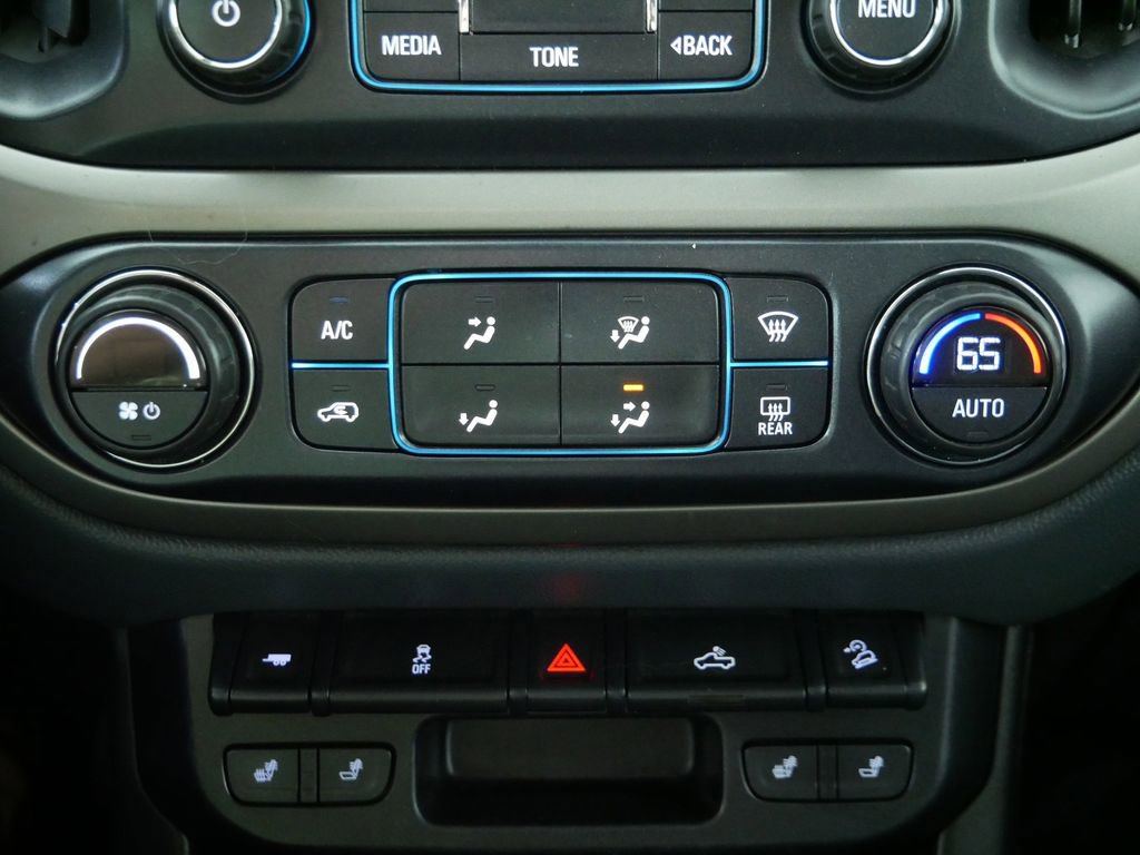 Used 2016 Chevrolet Colorado Z71 AWD/4WD image 30