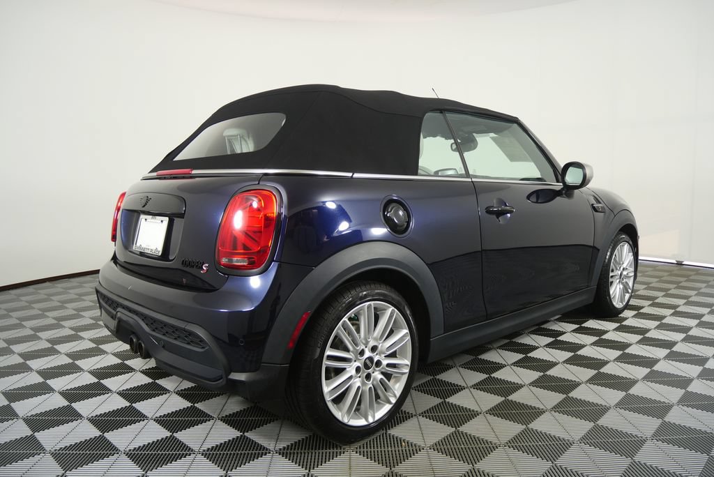 Used 2023 MINI Cooper S FWD image 3