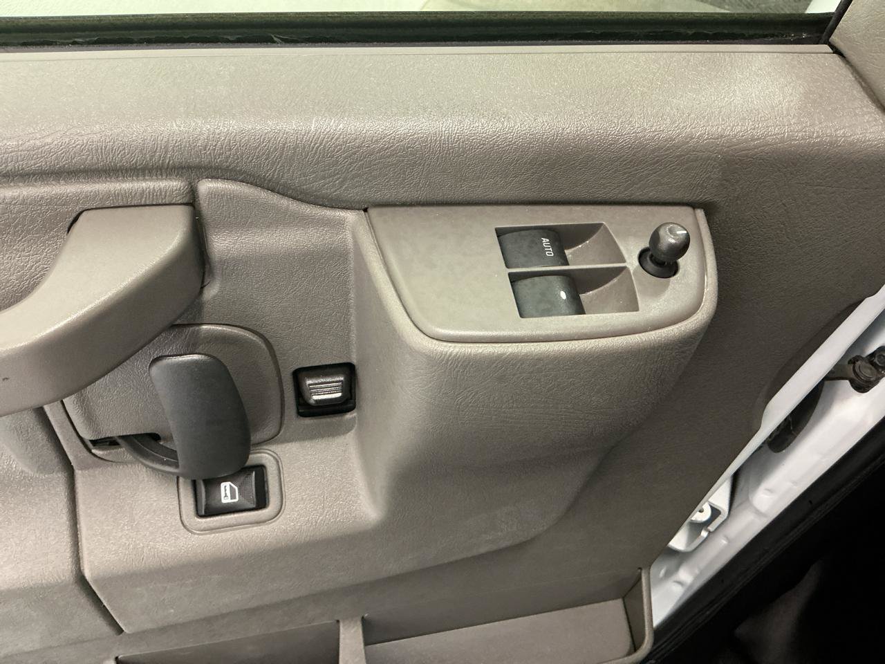 Used 2025 GMC Savana 2500 w/ Driver Convenience Package RWD image 13