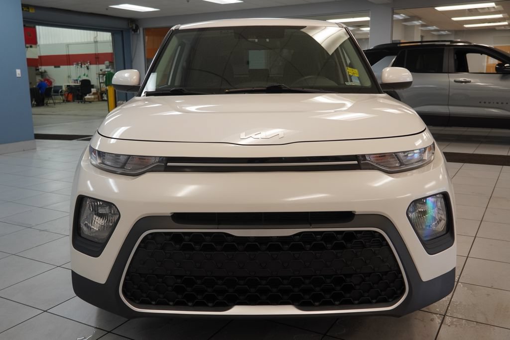 Used 2022 Kia Soul LX FWD image 16