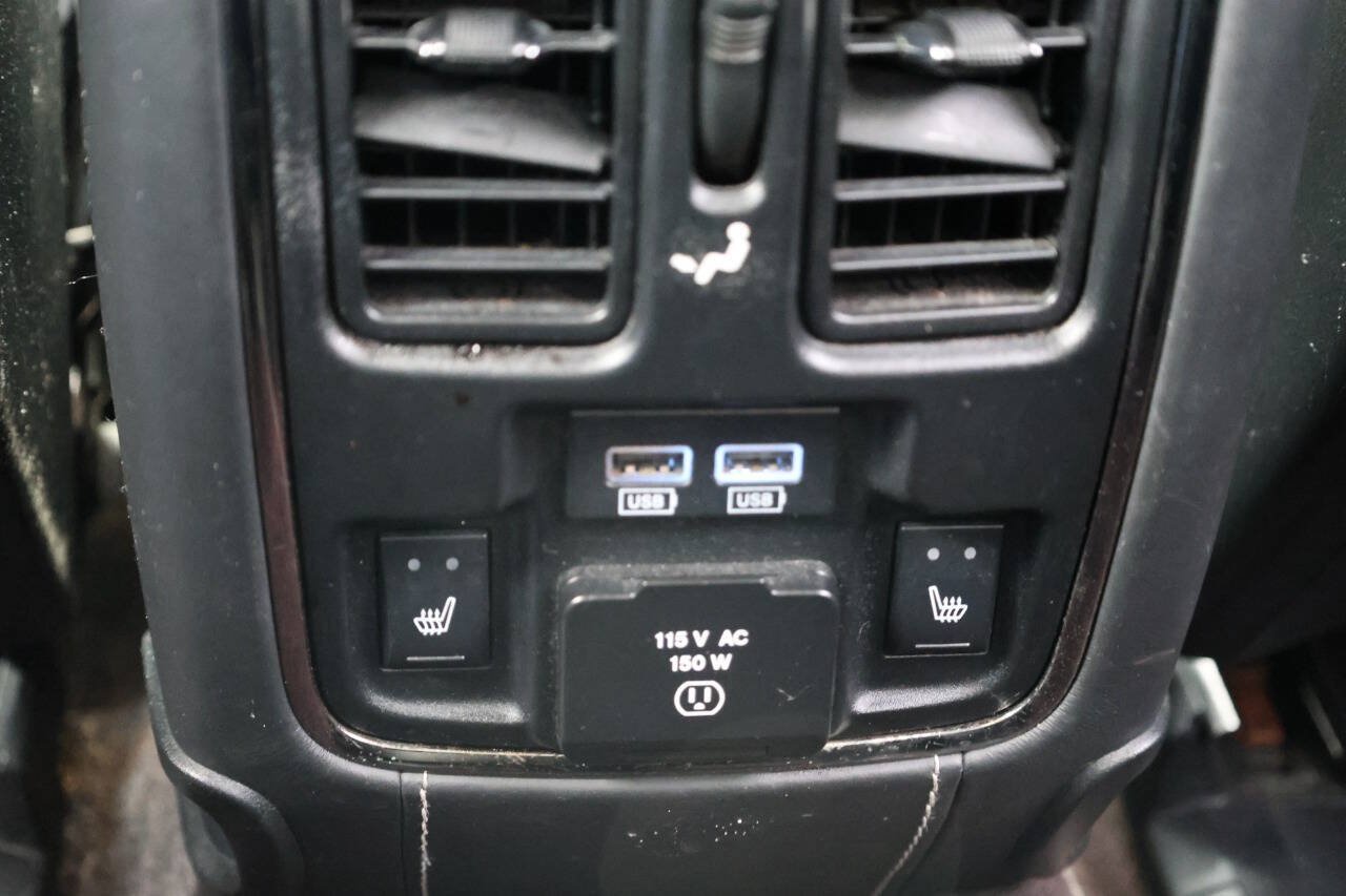 Used 2017 Jeep Grand Cherokee SRT AWD/4WD image 22