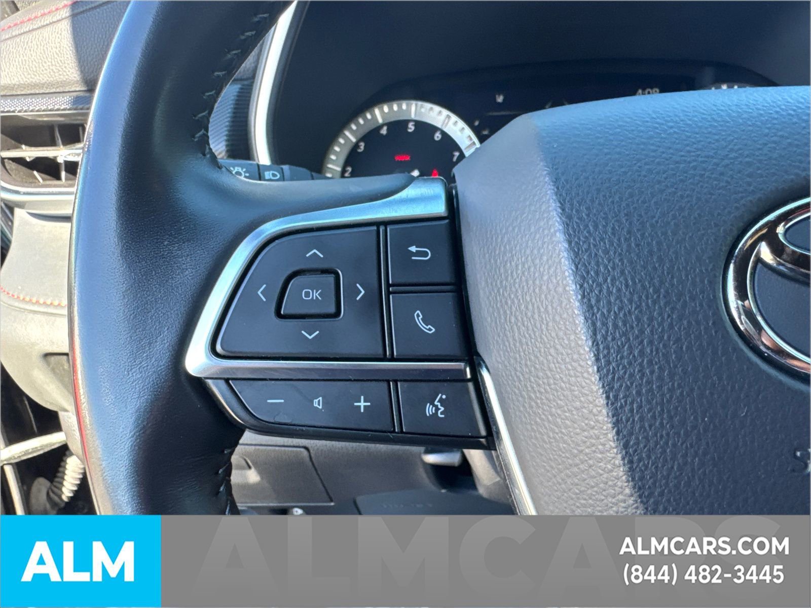 Used 2021 Toyota Highlander XSE image 32