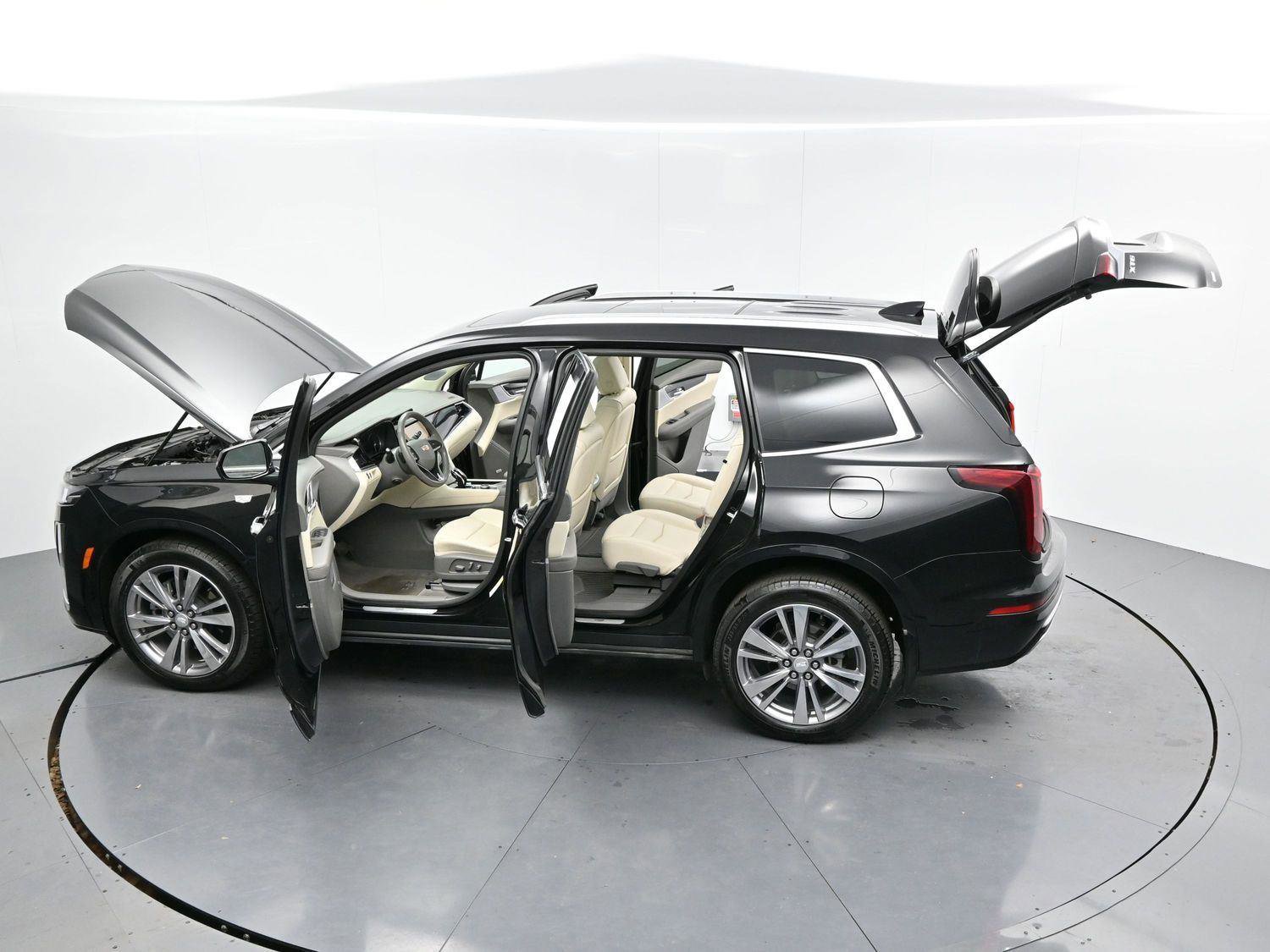 Certified 2024 Cadillac XT6 Premium Luxury image 46