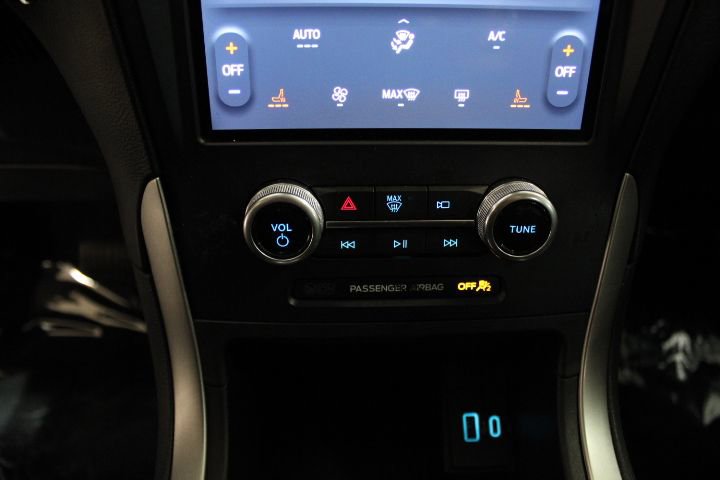 Used 2022 Ford Edge SEL image 32