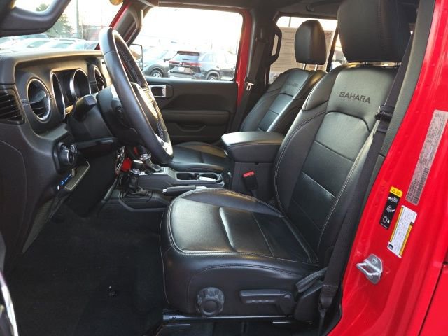 Used 2023 Jeep Wrangler Unlimited Sahara w/ Cold Weather Group image 9