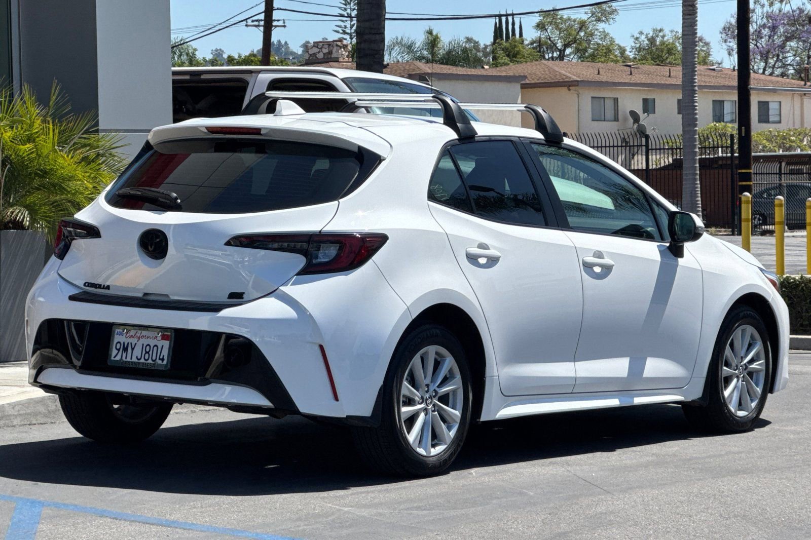 Certified 2025 Toyota Corolla SE FWD image 5