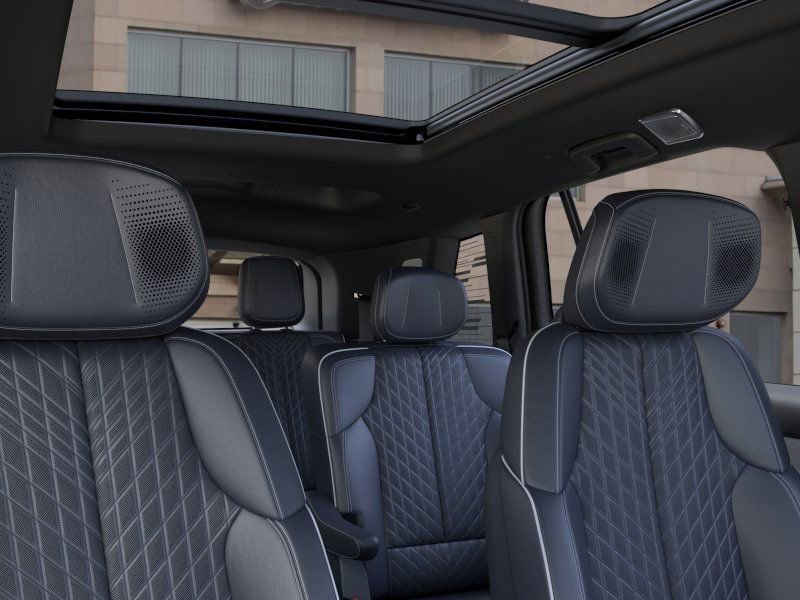 New 2026 Cadillac Vistiq Premium Luxury image 24
