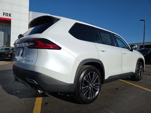 Used 2026 Toyota Grand Highlander MAX Platinum image 9