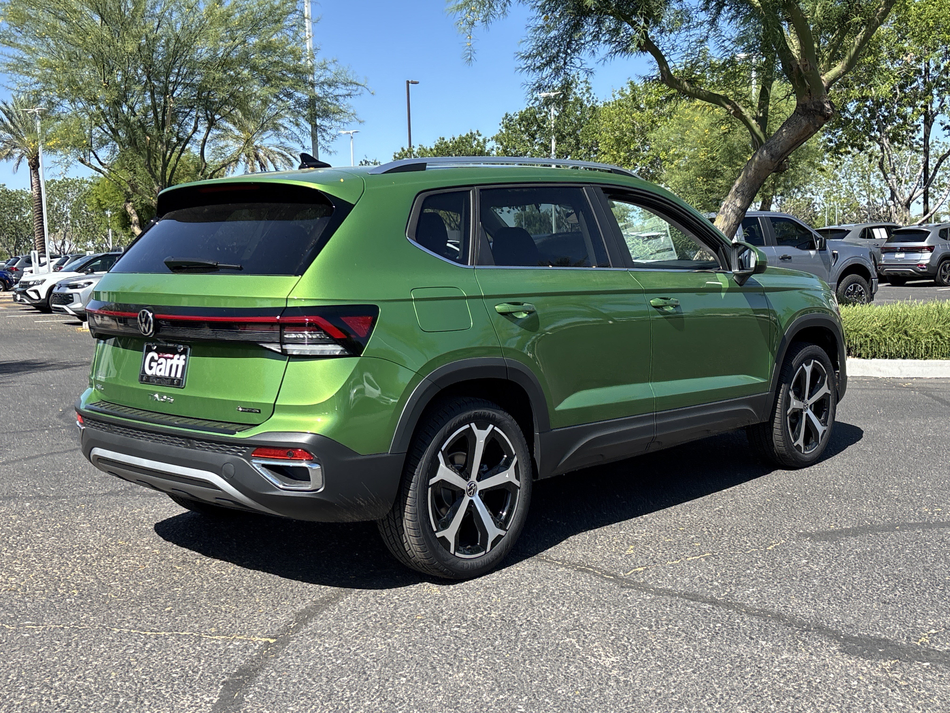 New 2026 Volkswagen Taos SEL AWD/4WD image 3
