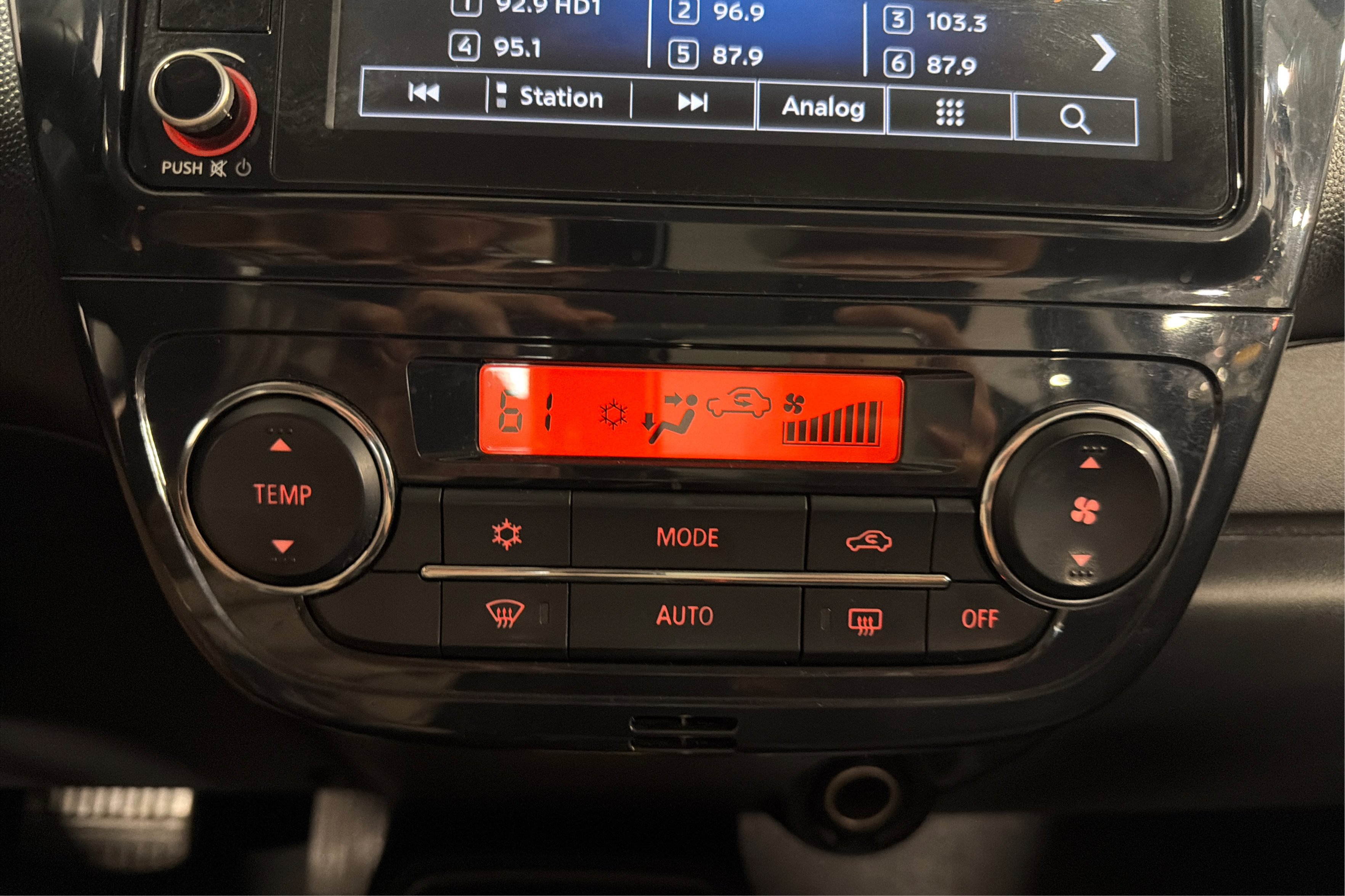 Used 2024 Mitsubishi Mirage G4 SE FWD image 31