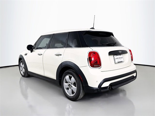 Used 2022 MINI Cooper 4-Door Hardtop image 7