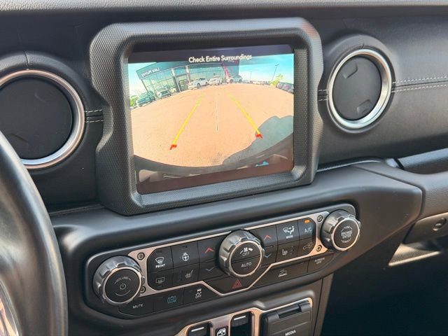 Used 2023 Jeep Wrangler Unlimited Sahara w/ Cold Weather Group image 32