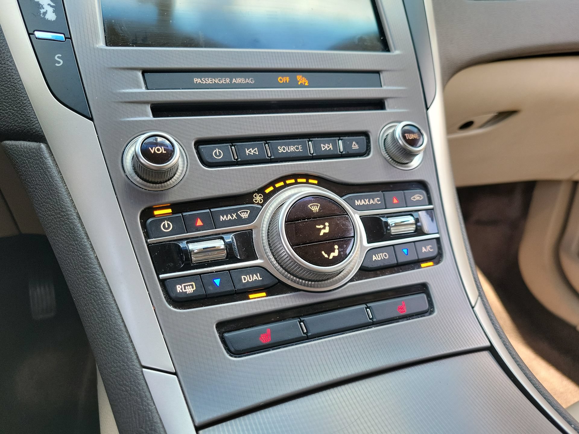 Used 2018 Lincoln MKZ Premiere FWD image 28