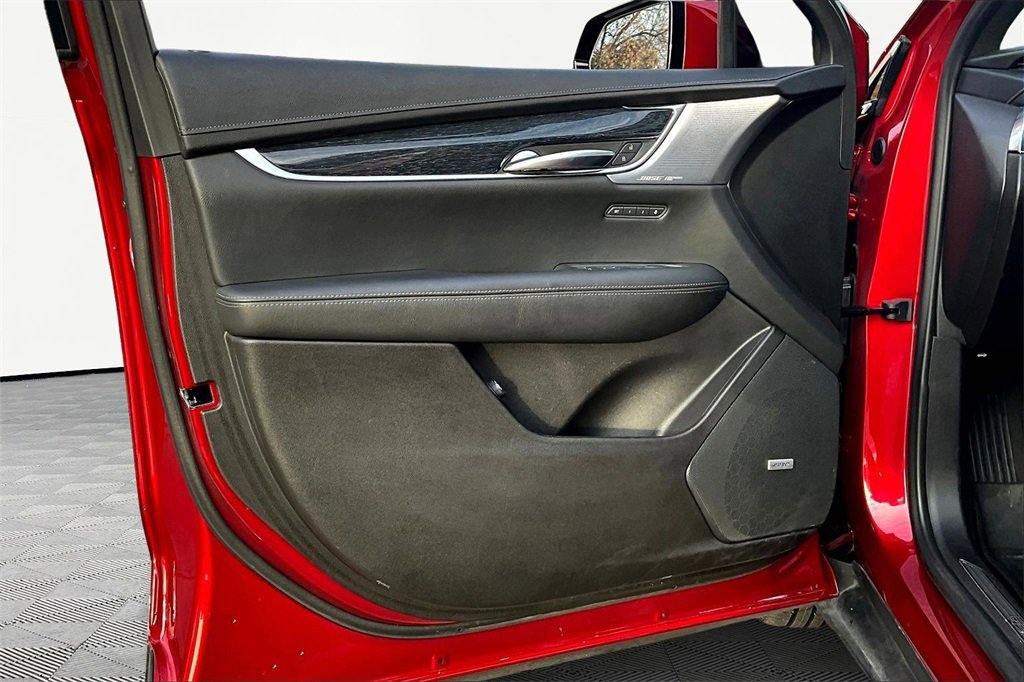 Used 2021 Cadillac XT5 Premium Luxury image 23