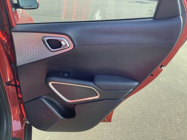 Used 2024 Kia Soul LX w/ Option Group 015 image 33