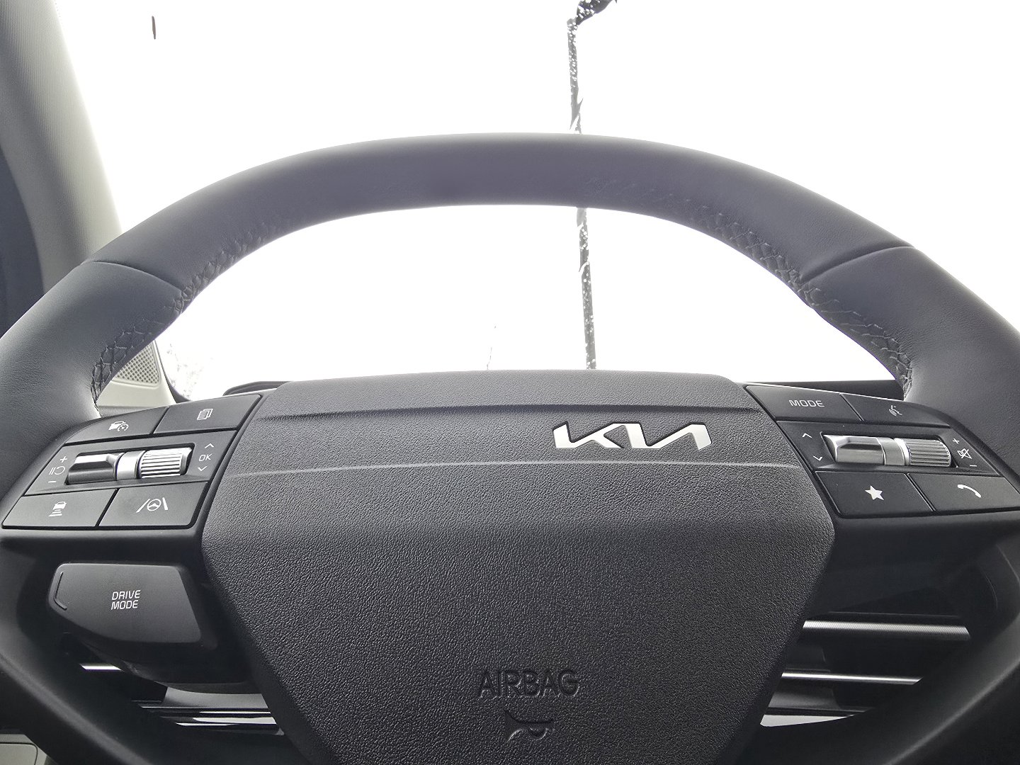 New 2026 Kia Sportage EX FWD image 25