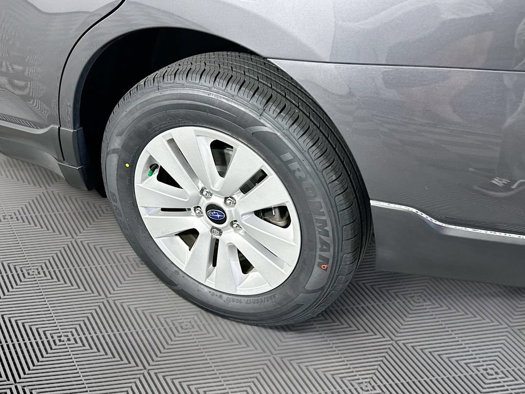 Used 2019 Subaru Outback 2.5i AWD/4WD image 35