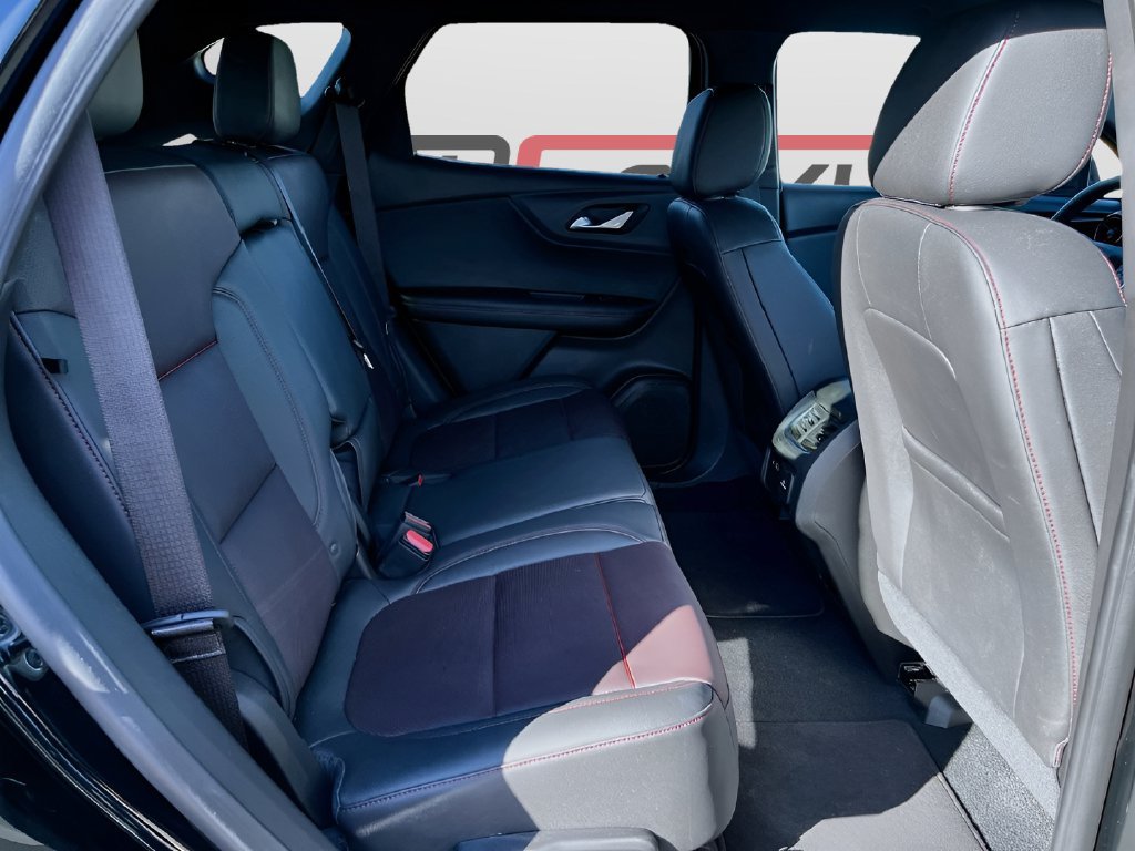 Used 2025 Chevrolet Blazer RS FWD image 27