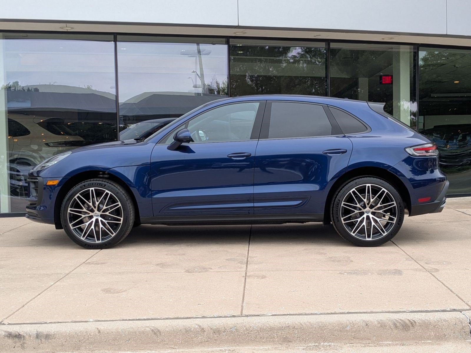 New 2026 Porsche Macan AWD/4WD image 2