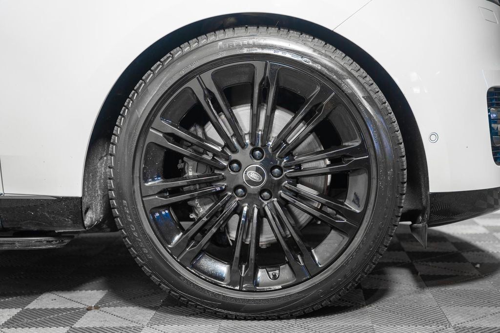 Used 2023 Land Rover Range Rover Long Wheelbase Autobiography image 19
