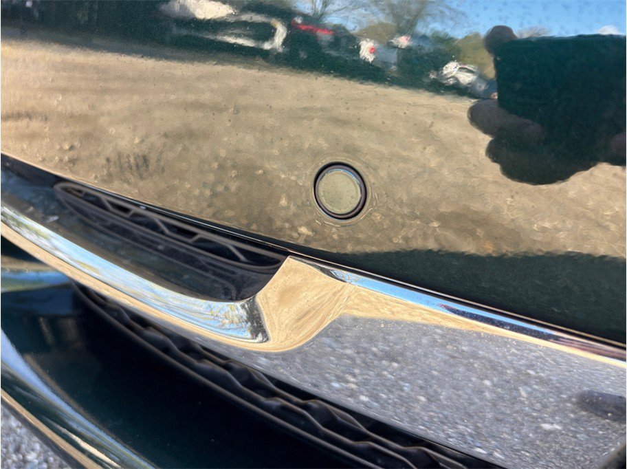 Used 2017 Jaguar XJ R-Sport image 12