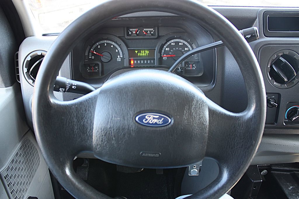 Used 2013 Ford E-350 and Econoline 350 Super Duty RWD image 14