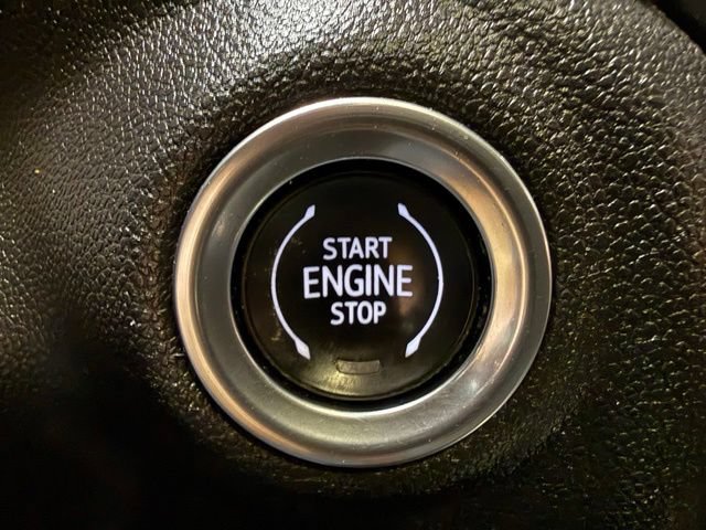 Used 2020 GMC Sierra 1500 AT4 w/ Technology Package AWD/4WD image 17