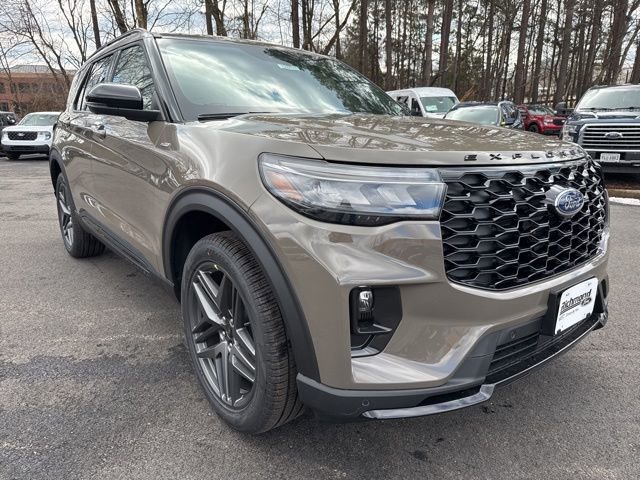 Used 2026 Ford Explorer ST-Line w/ ST-Line Street Pack AWD/4WD image 7