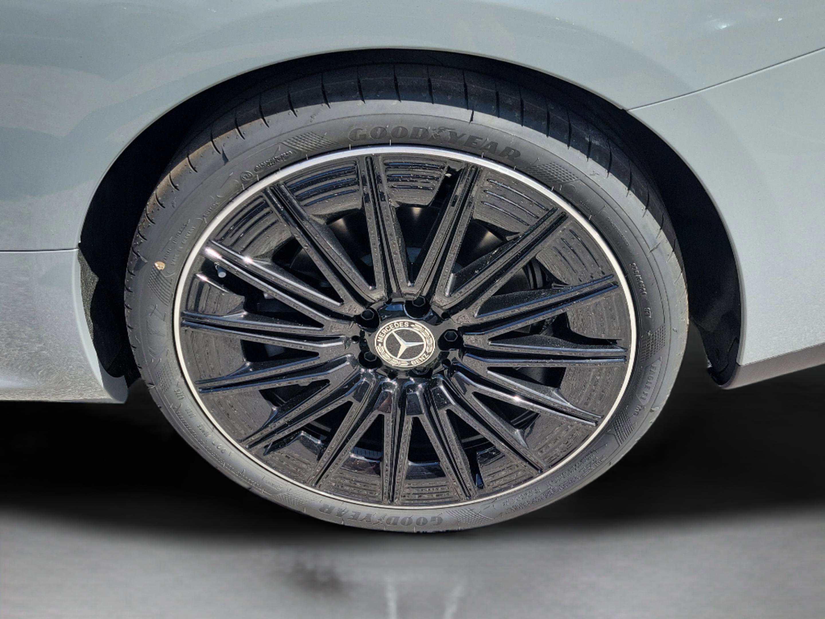 New 2026 Mercedes-Benz CLE 450 4MATIC Coupe image 5