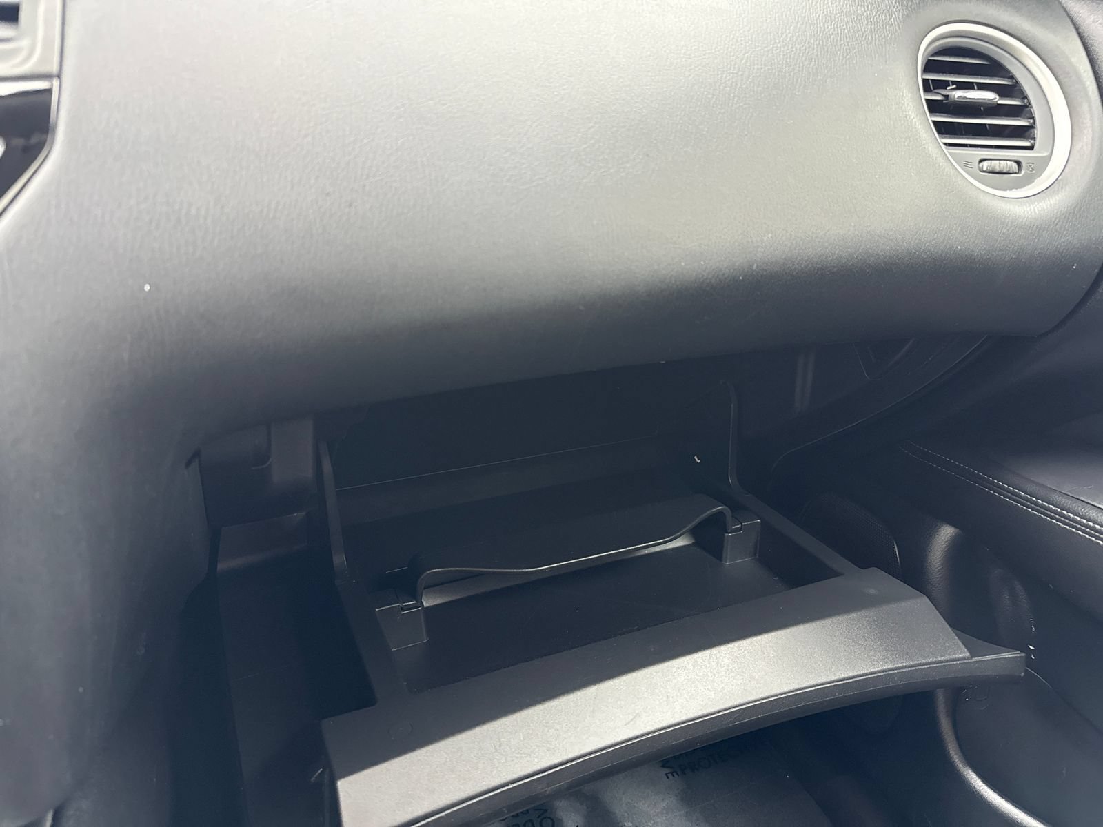 Used 2020 Nissan Pathfinder SV FWD image 31