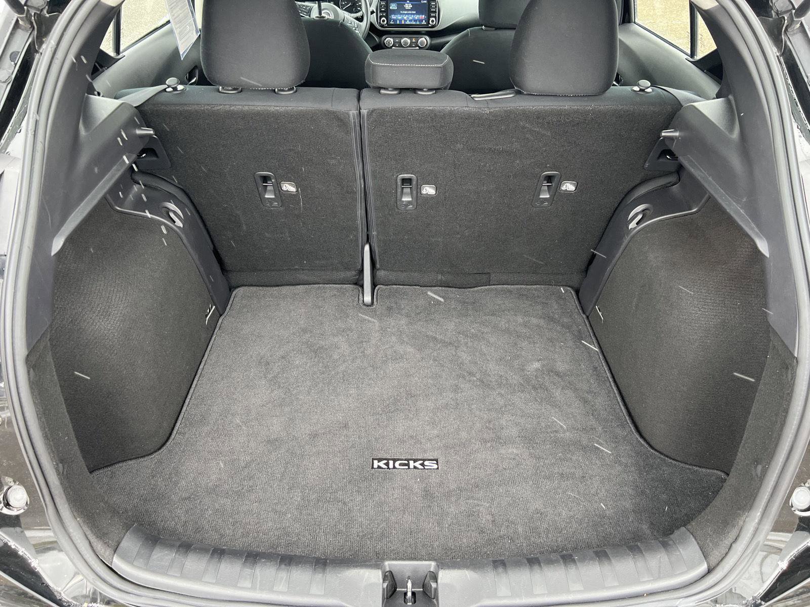 Used 2024 Nissan Kicks SV image 23