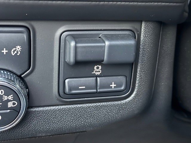 Used 2023 GMC Yukon XL Denali Ultimate image 41