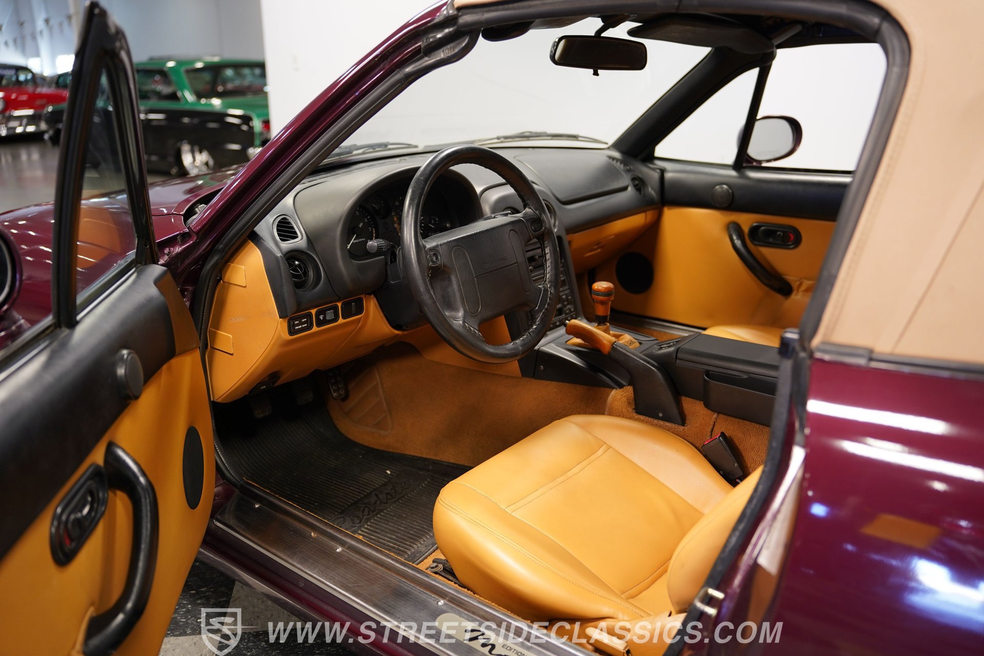 Used 1995 MAZDA MX-5 Miata M-Edition image 4