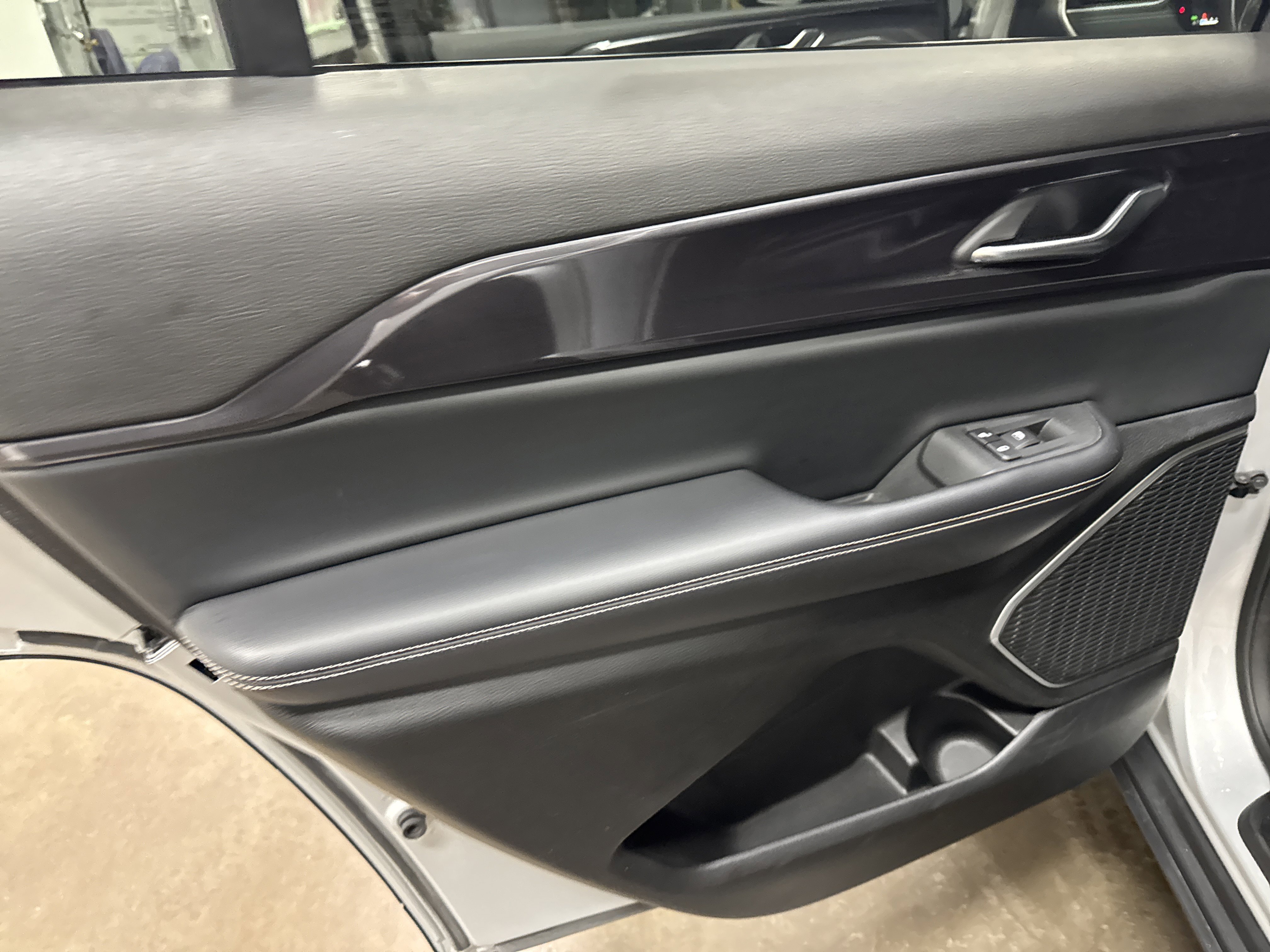 Used 2021 Jeep Grand Cherokee L Altitude image 35