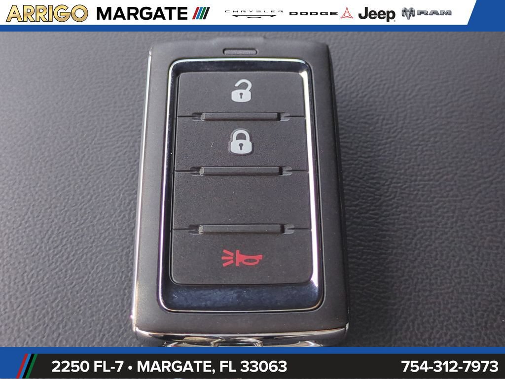 New 2026 Jeep Grand Cherokee L Laredo RWD image 30