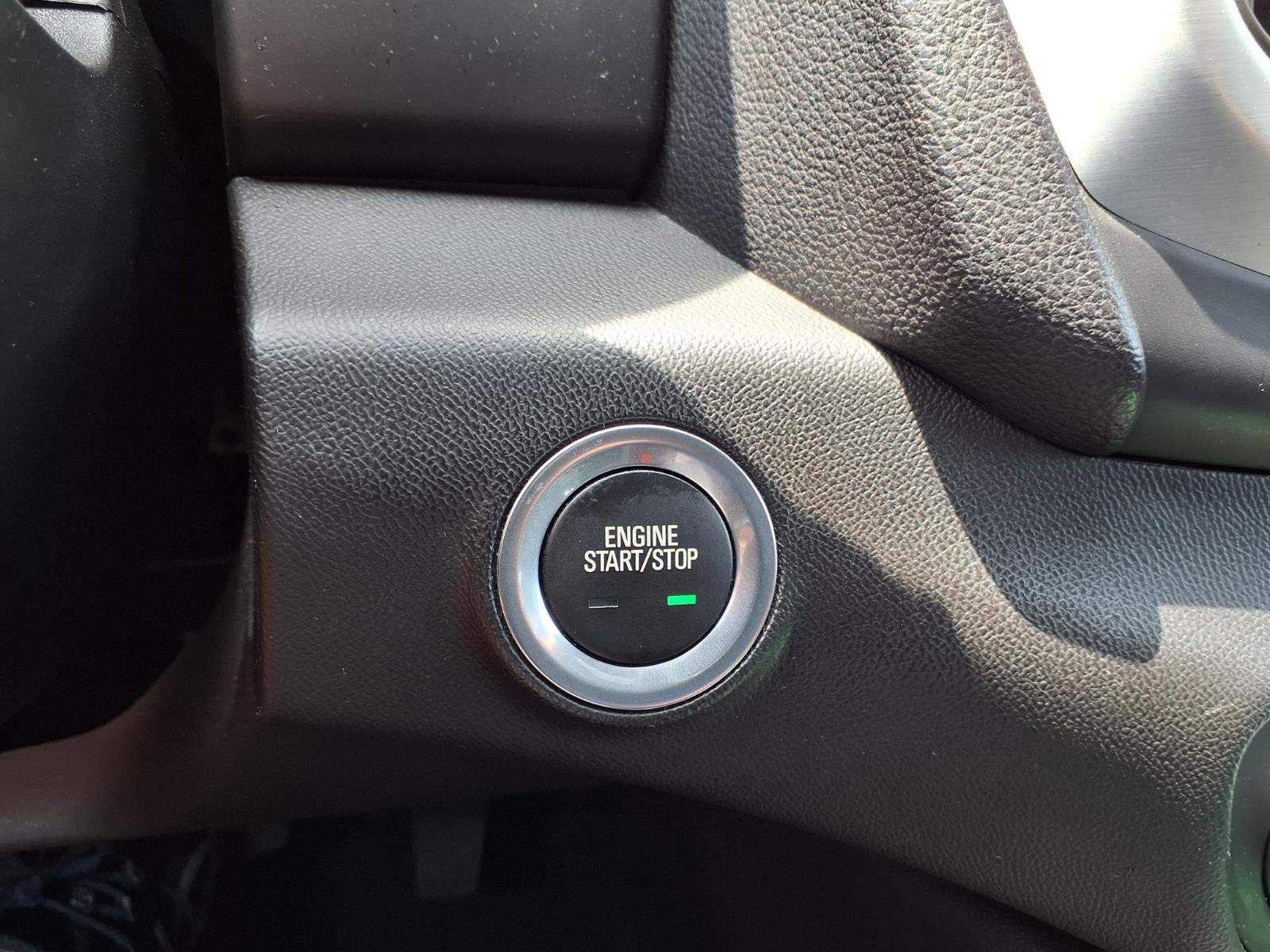 Used 2024 GMC Terrain SLE FWD image 17