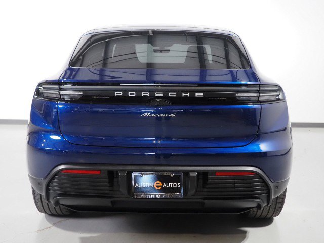 Used 2024 Porsche Macan 4 Electric image 70