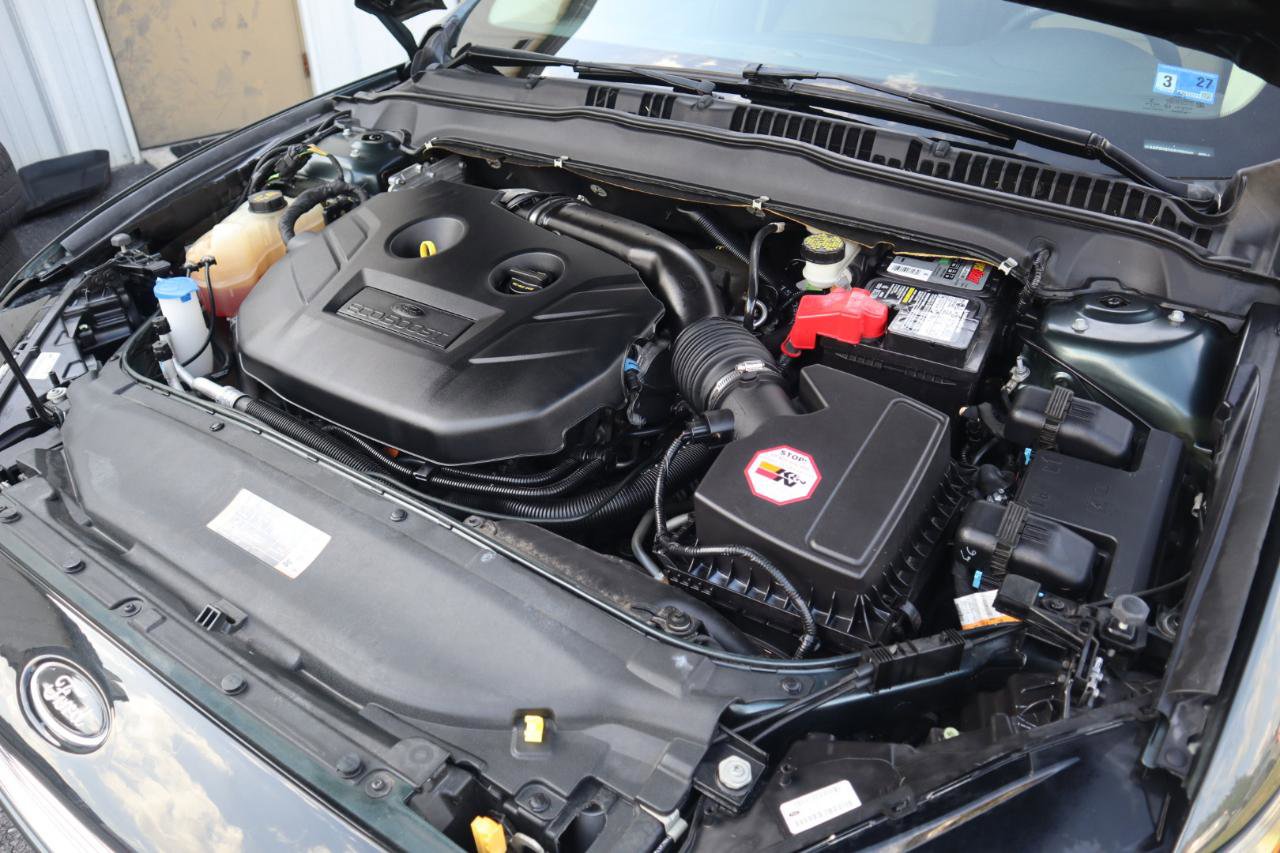 Used 2016 Ford Fusion SE w/ Equipment Group 202A image 32