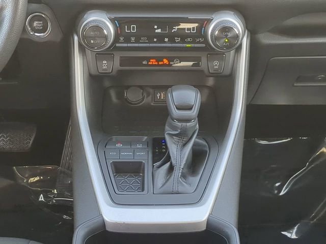 Certified 2023 Toyota RAV4 XLE w/ Convenience Package FWD image 19