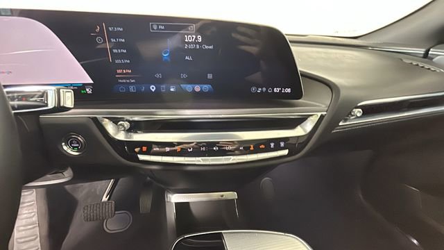 Used 2024 Cadillac Lyriq Tech RWD image 23