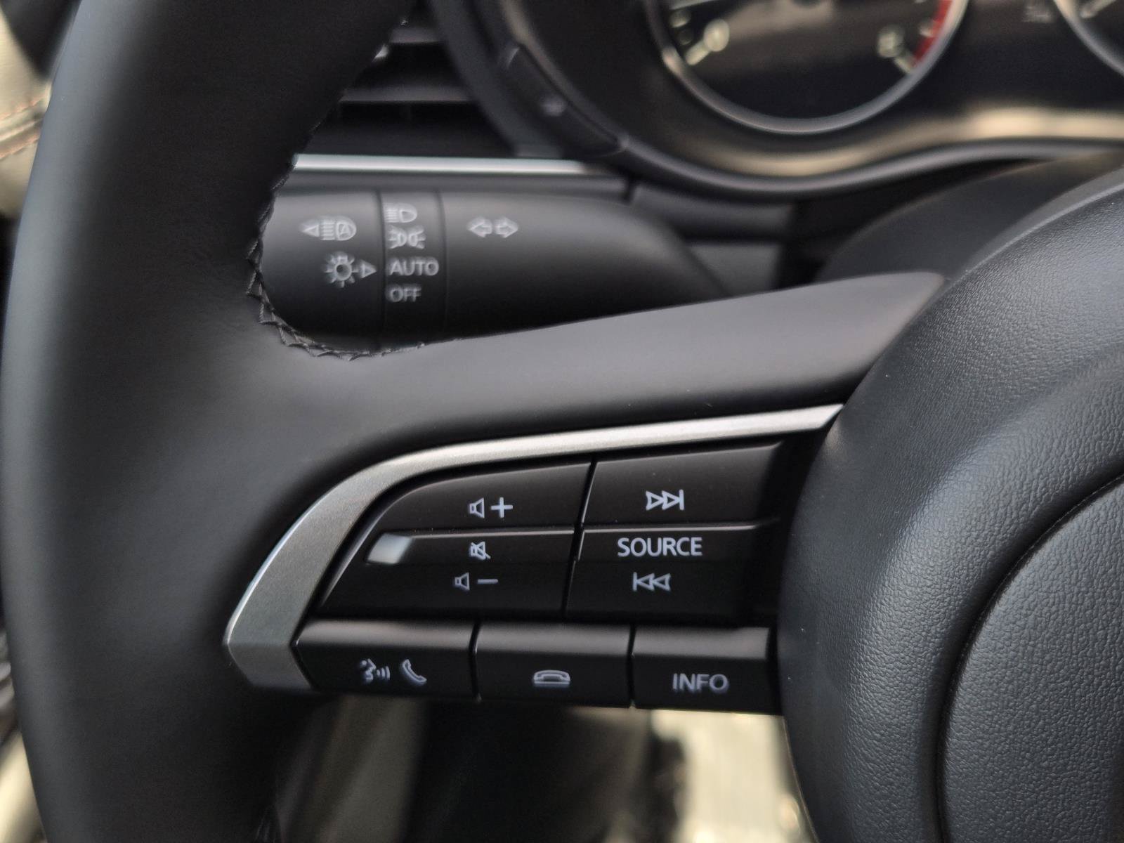 New 2026 MAZDA MAZDA3 s Sport FWD image 18