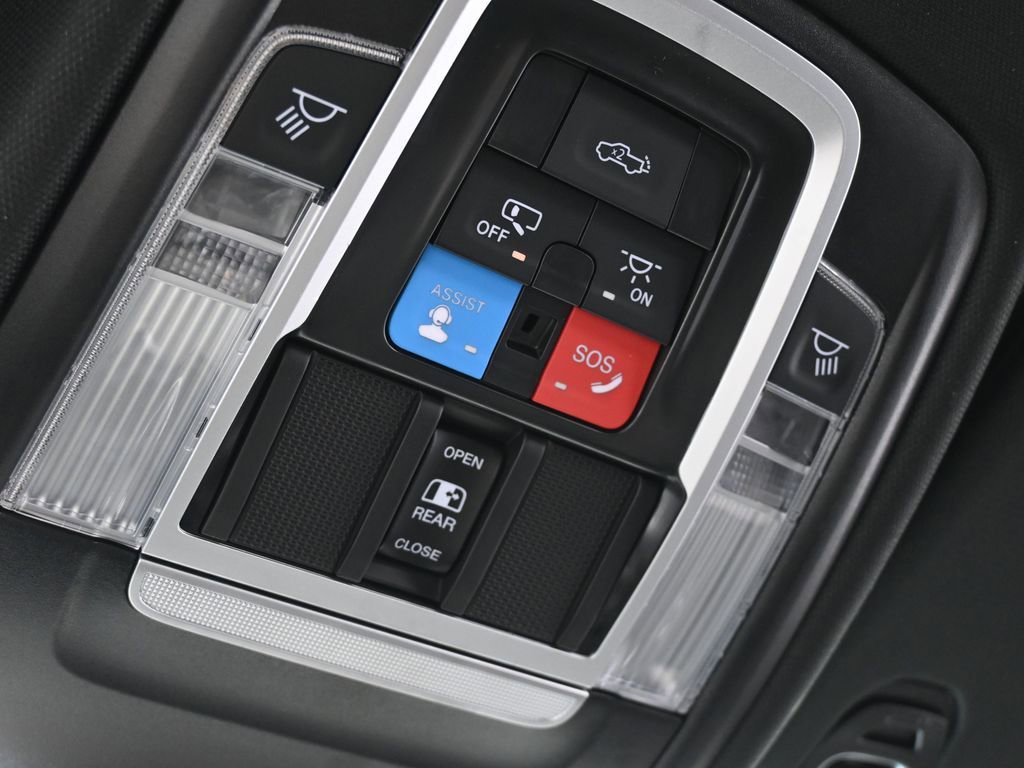 Used 2025 RAM 1500 Limited image 22