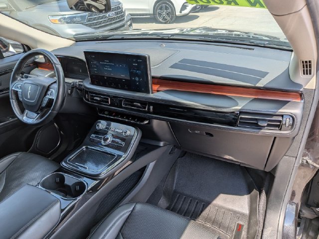 Used 2022 Lincoln Nautilus Reserve w/ Equipment Group 201A AWD/4WD image 23