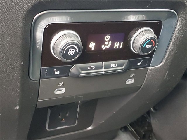 Certified 2023 Chevrolet Suburban Premier image 12